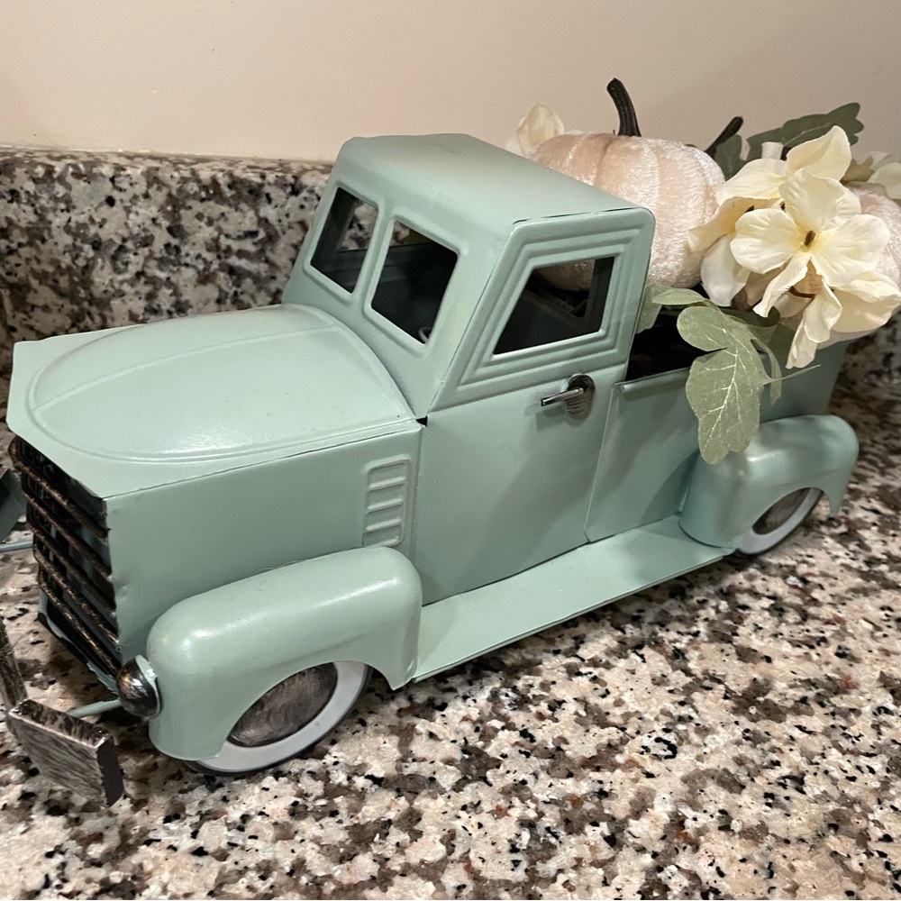 Sage green pick up truck fall decor fabric pumpkins flowers Thanksgiving NEW - Picture 3 of 3